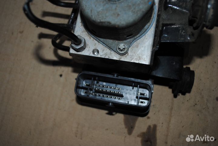 Блок абс (Насос) фольксваген поло