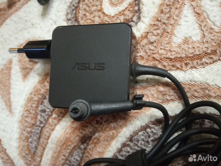 Asus адаптер для ноутбука 19V 1.75A 33W