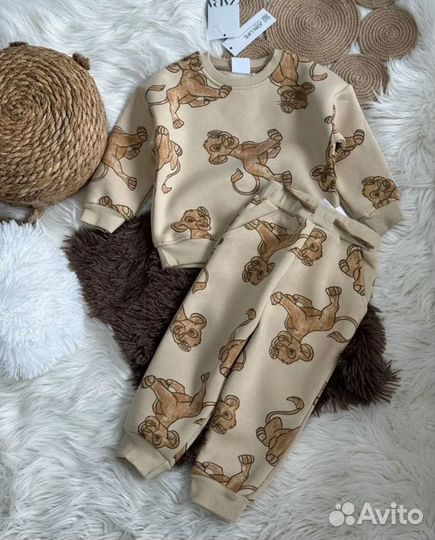 Костюм с начесом на мальчика