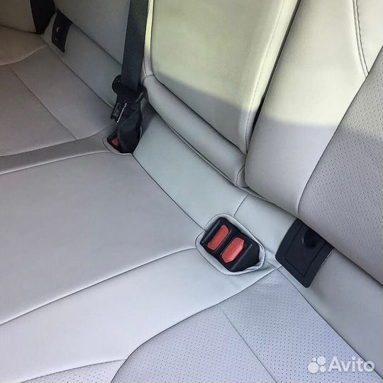 Чехлы на Toyota Camry 70