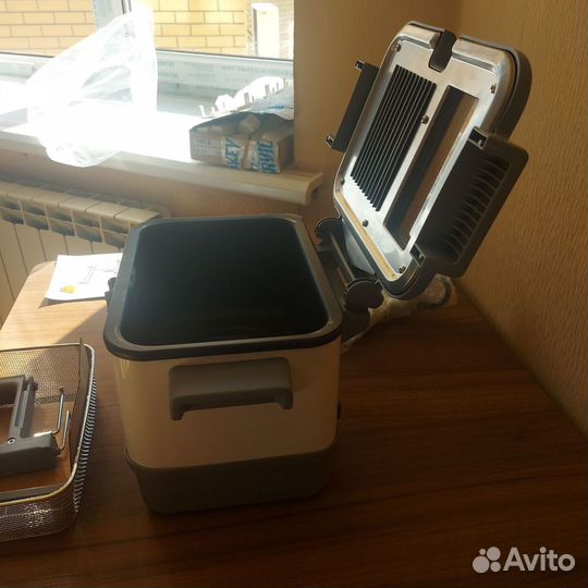 Фритюрница новая