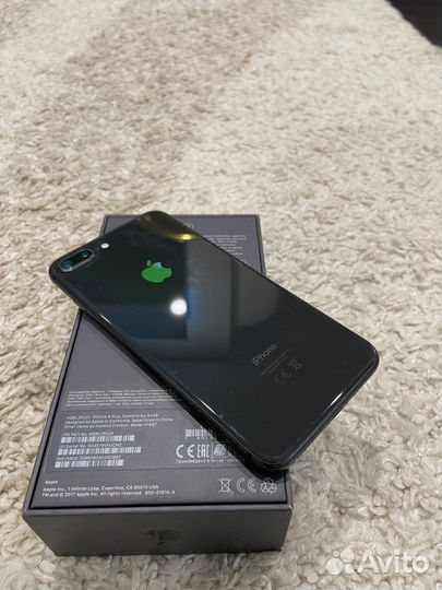 iPhone 8 Plus, 64 ГБ