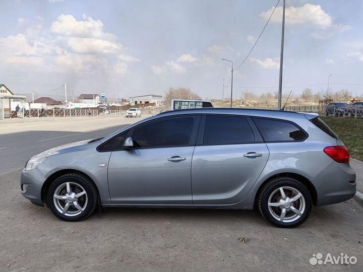 Opel Astra 1.6 МТ, 2011, 190 000 км