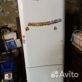 Холодильник Indesit B 20 fnfдвухкамерный