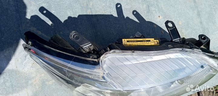 Фара toyota corolla 150