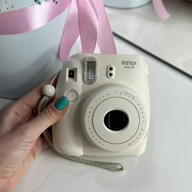 Фотоаппарат мгновенной печати Instax mini 8