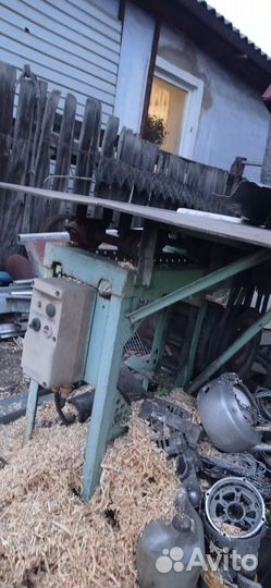 Деревообрабатывающий станок