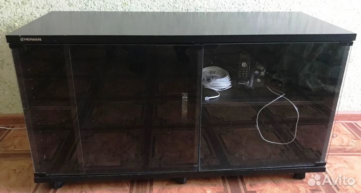 Тумба под телевизор