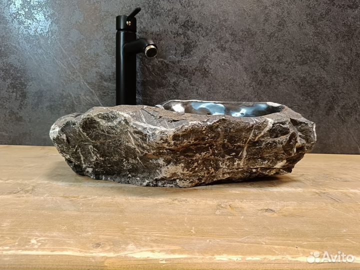 Раковина из натурального камня