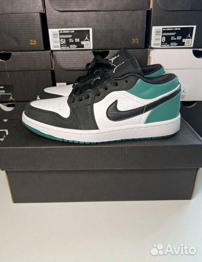 Кроссовки Nike Air Jordan 1 Low Mystic Green