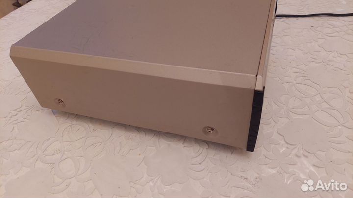 Cd проигрыватель yamaha CDX-E100