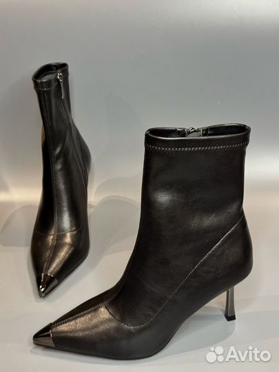 Ботильоны с металическом носом