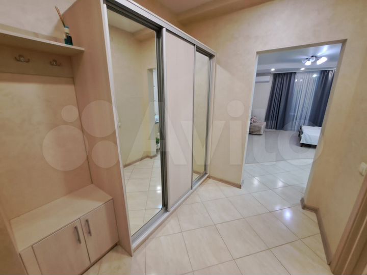 Квартира-студия, 45 м², 2/10 эт.