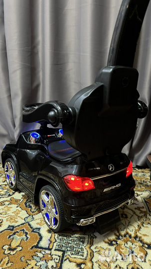 Машинка каталка толокар Mercedes - Benz