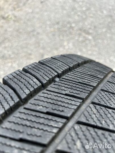 Bridgestone Blizzak VRX3 205/60 R16