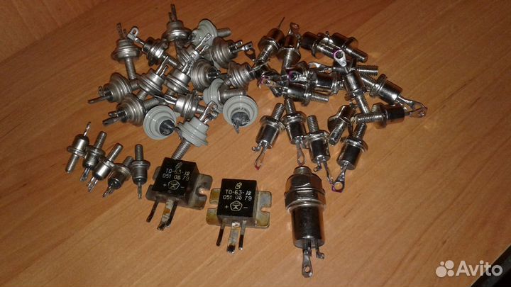 Тиристор силовой Т112-10-9, ку202Б,М. то-6,3-12