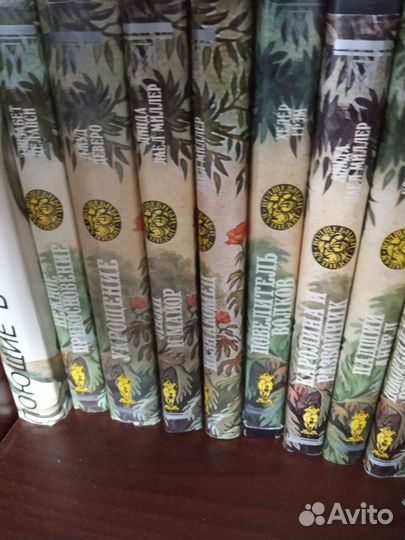 Книги разных жанров