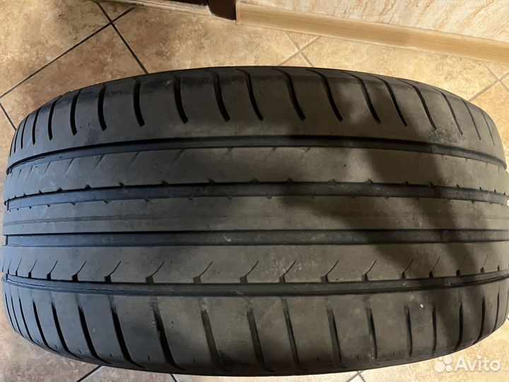 Goodyear EfficientGrip 235/45 R17 97W