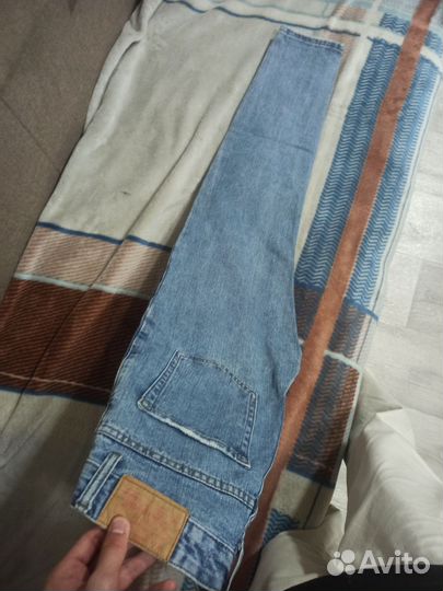 Женские джинсы levis 501 w28 l32