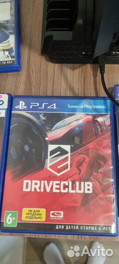 Продам PS 4 slim 500 GB