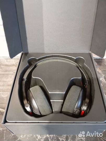 Беспроводные наушники Bloody MR710 с микрофоном