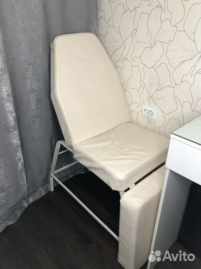 Кушетка косметологическая