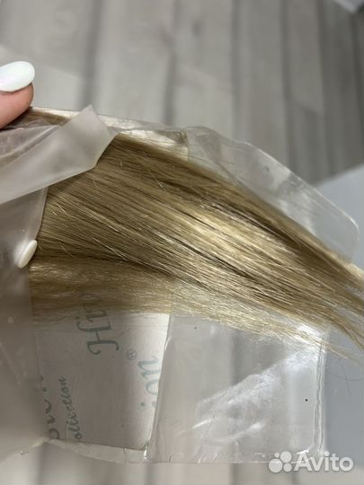 Волосы на заколках блонд