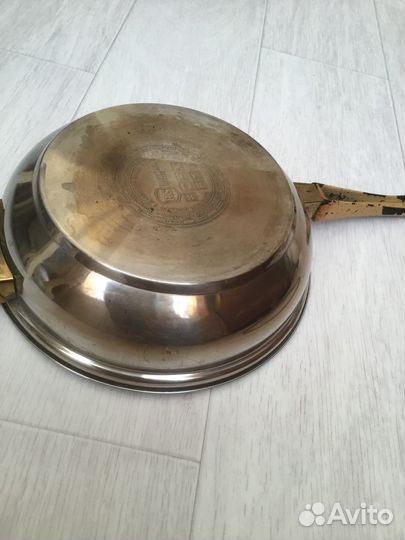 Сковорода с крышкой диаметр 24 см