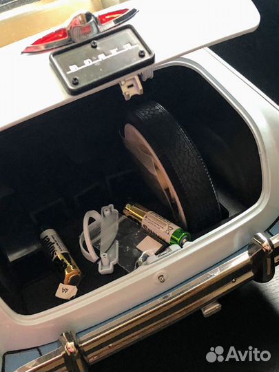 Модель автомобиля Волга Deagostini