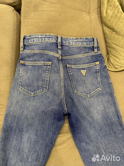 Джинсы guess
