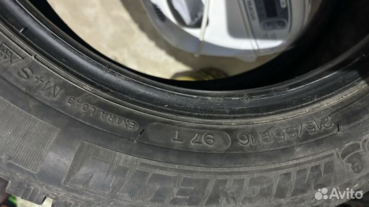 Michelin X-Ice North 215/55 R16