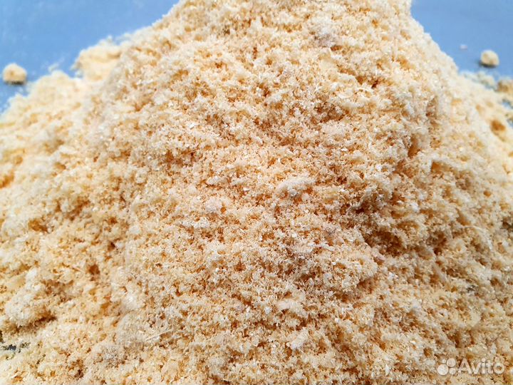 Сухие сосновые опилки в мешках