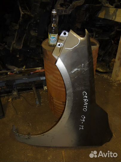 Крыло переднее левое KIA Cerato 2009 - 2012