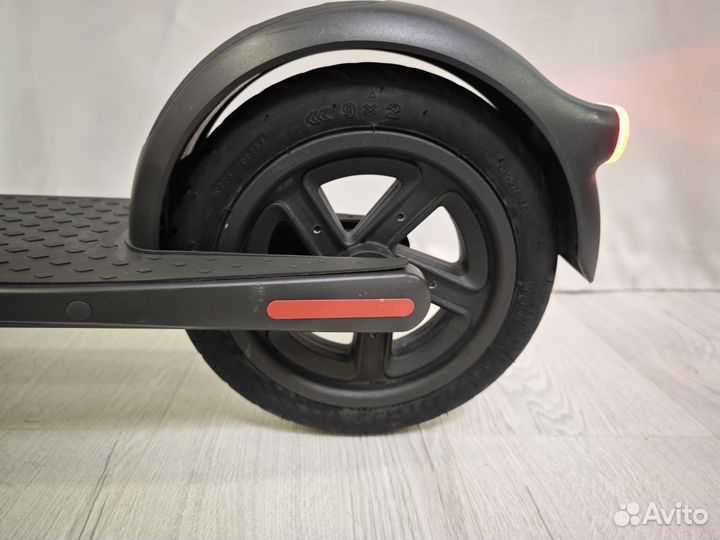 Электросамокат Ninebot KickScooter E22