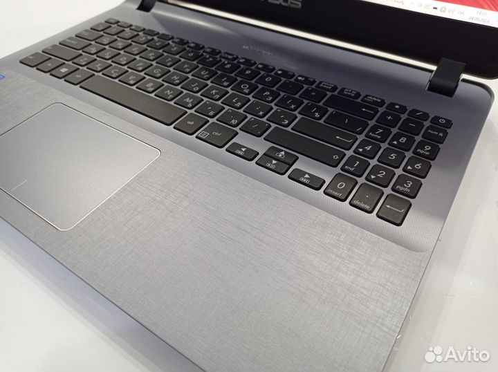 Ноутбук Asus N4000