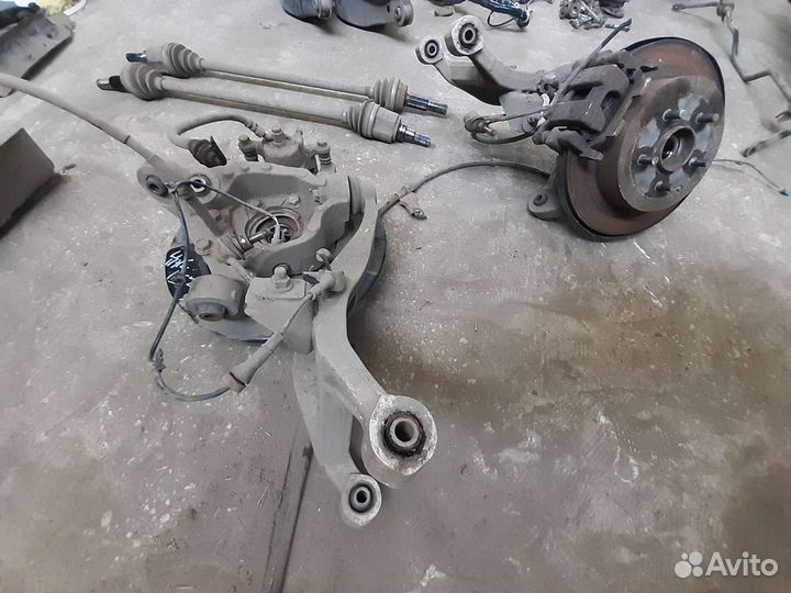 Задние кулаки Nissan Murano z51