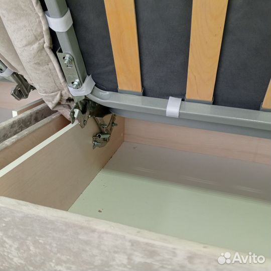 Диван п-образный