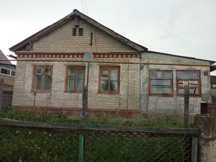 Дом 52 м² на участке 16 сот.