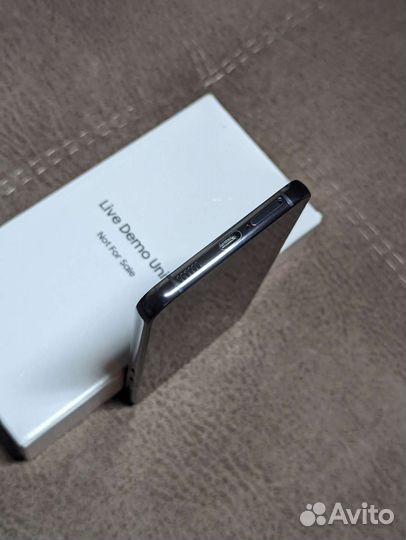 Новый Samsung Galaxy s22 Plus