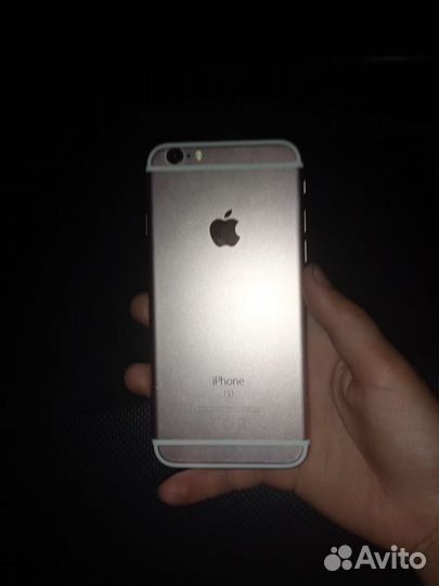 Телефон iPhone 6s