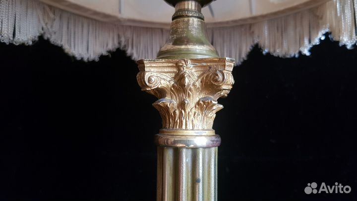 Антикварная настольная лампа