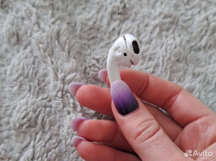 Airpods 2 поколения
