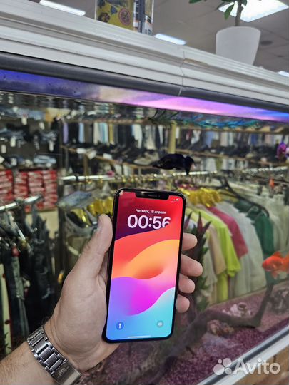 iPhone Xs Max, 64 ГБ