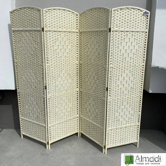 Ширма из ротанга