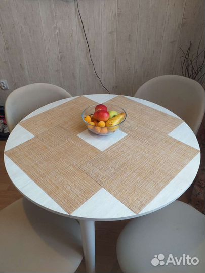 Кухонный стол