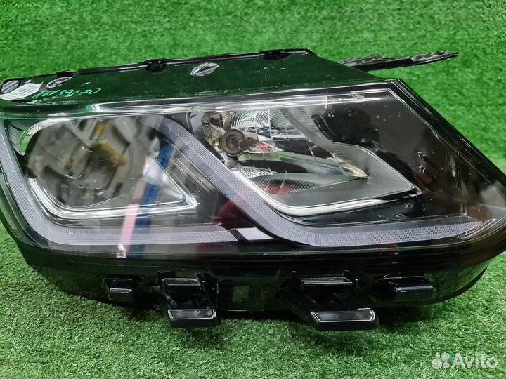 Фара правая Geely Coolray (2019-2023) Advanced LED