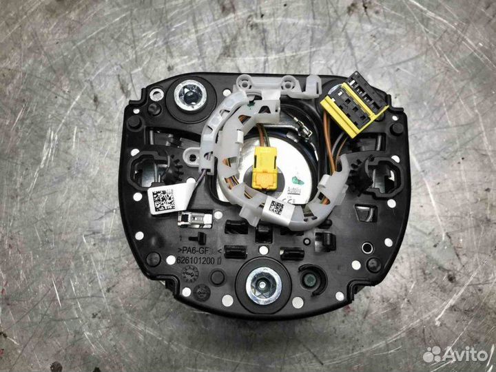 Подушка Volvo XC90 2015