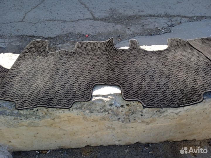 Автомобильные коврики текстильные