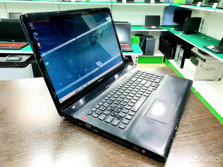 Ноутбук sony vaio 17