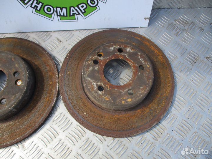 Диски тормозные передние не вентилир Mercedes W202